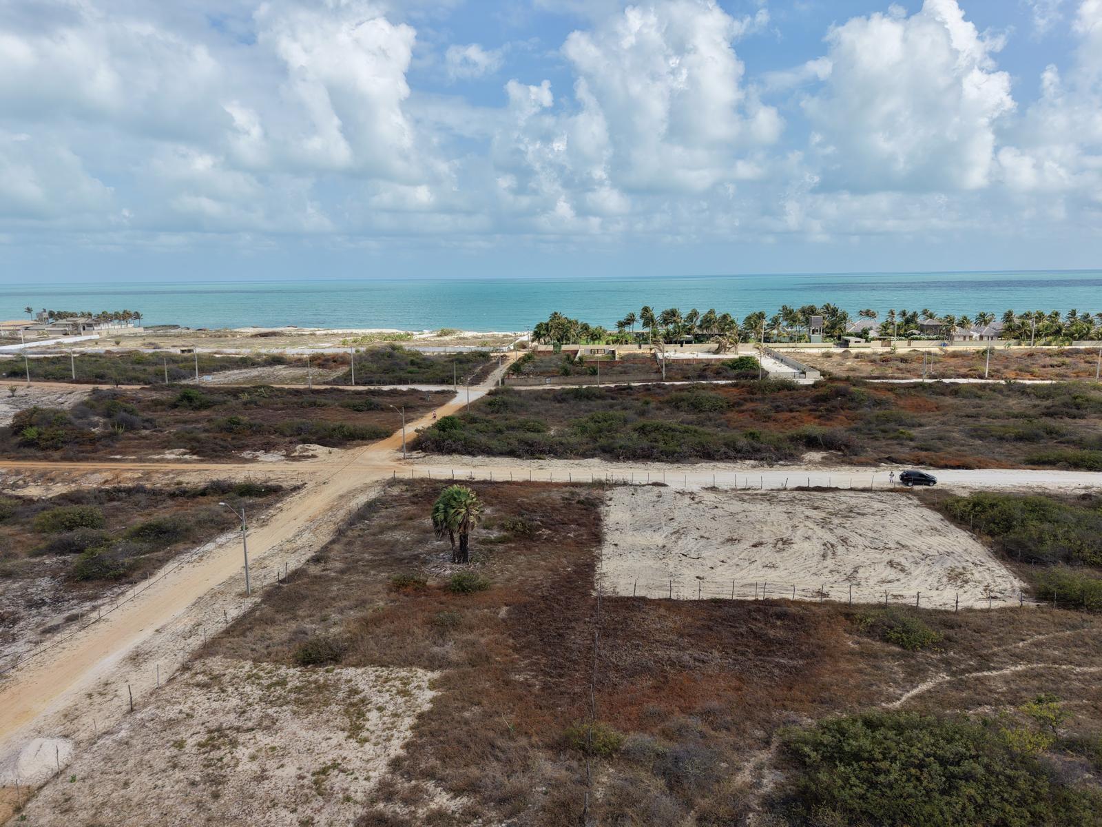 Vue aérienne du Loteamento Planalto do Maceió à Fortim, rue K et accès à la plage
